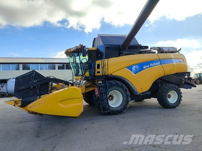 New Holland CX 8080 Skördetröskor