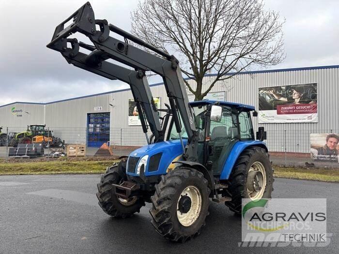 New Holland TLA 100 Traktorer
