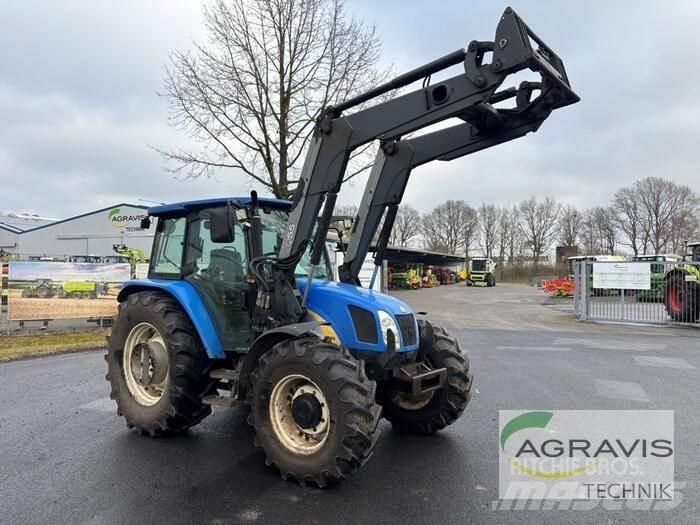 New Holland TLA 100 Traktorer