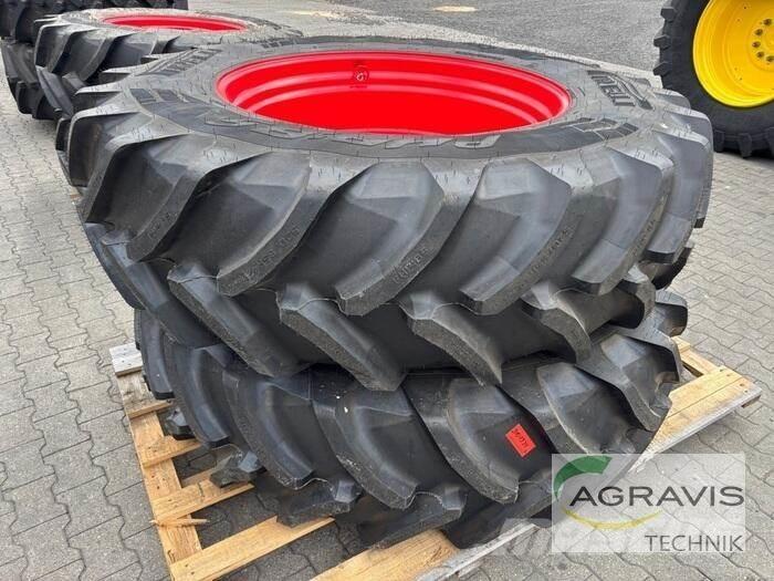 Pirelli KR 520/85R42 Däck, hjul och fälgar