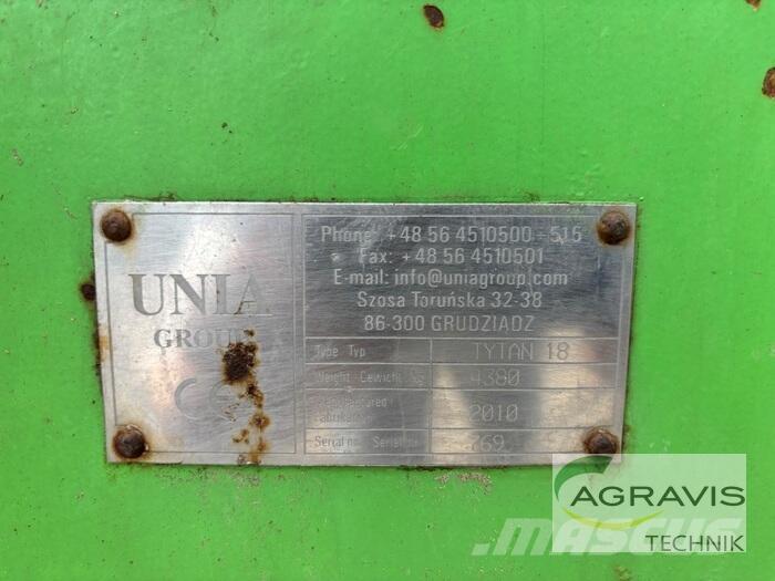 Unia TYTAN 18 Mineralgödselspridare