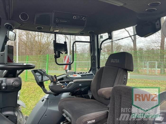 Valtra Q305 Traktorer