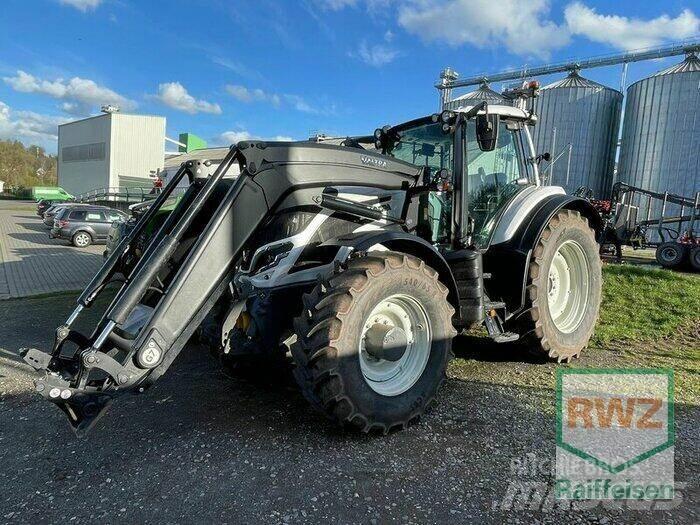 Valtra T215D Traktorer