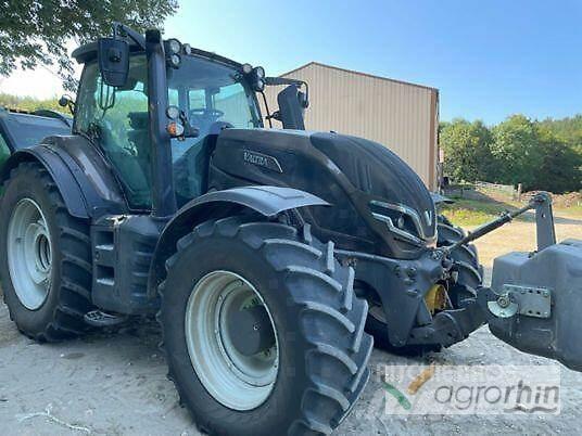 Valtra T235V Traktorer