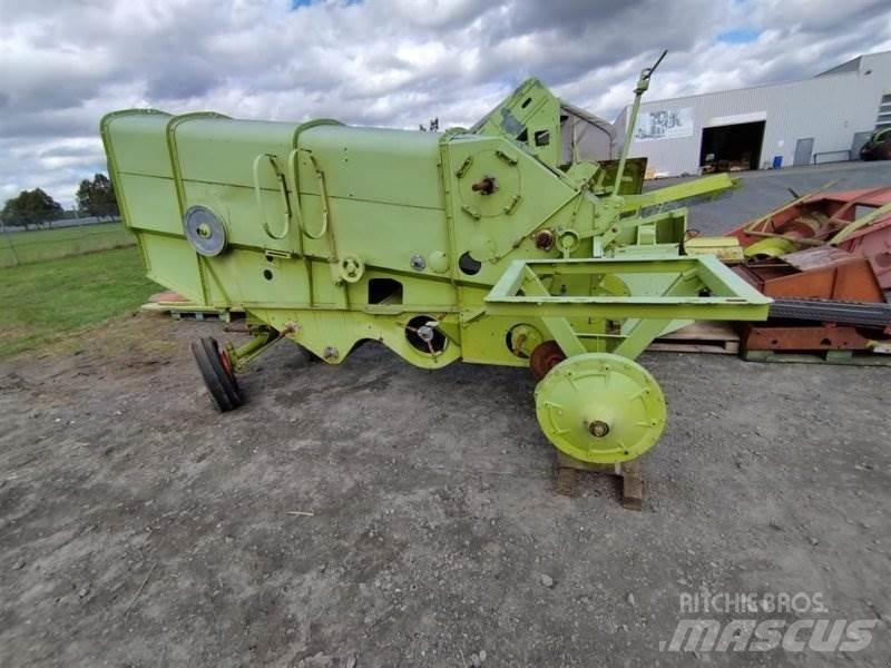 CLAAS Corsar Skördetröskor
