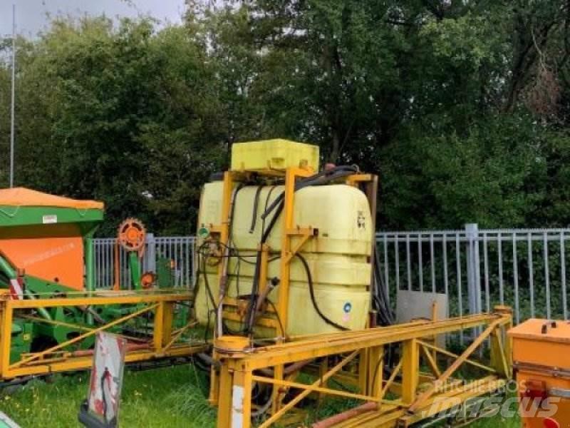 Dubex 1200l Fast- och kletgödselspridare