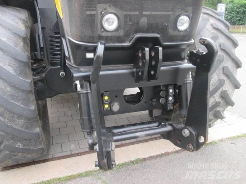 JCB 8330 Traktorer