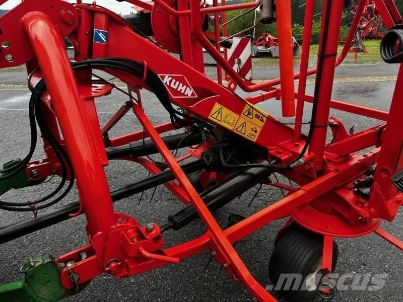 Kuhn GF 8702 Vändare och luftare