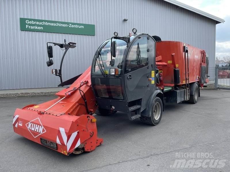Kuhn SPW 19 Fullfodervagnar