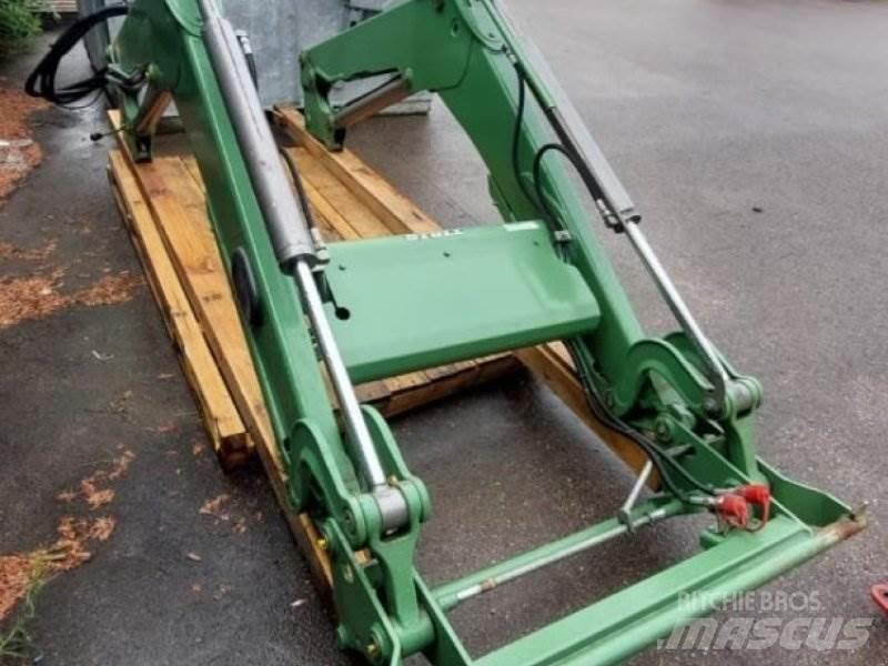 Stoll FZ 30 Frontlastare och grävare