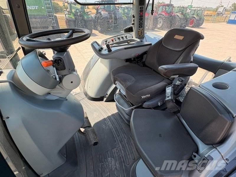 Valtra S274 Traktorer