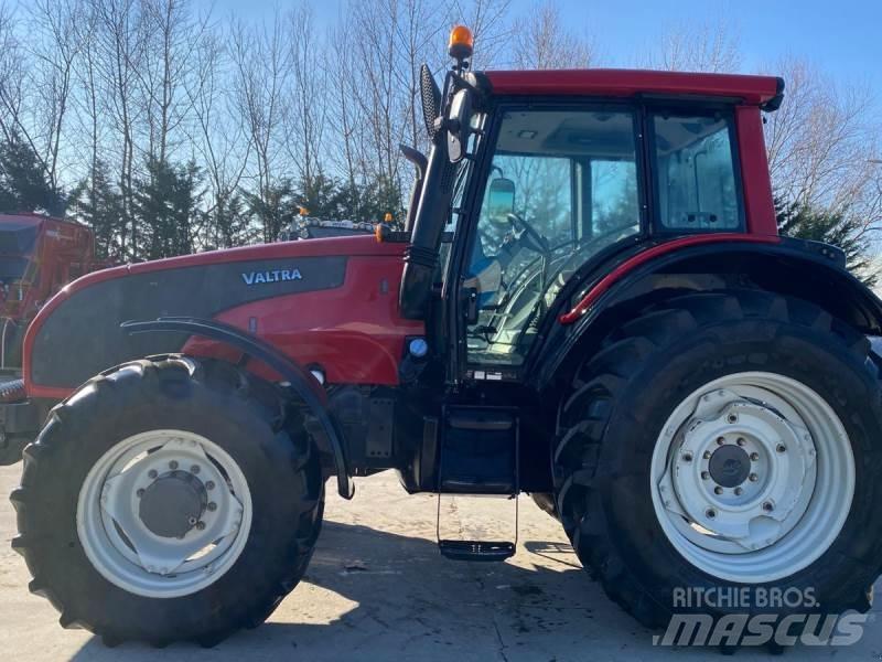 Valtra T153 H Traktorer
