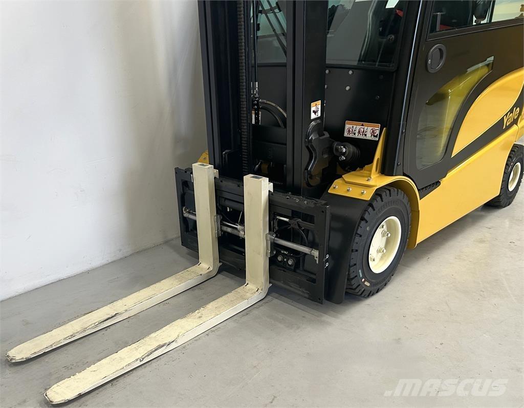 Yale ERP30VL (LWB) Elmotviktstruckar