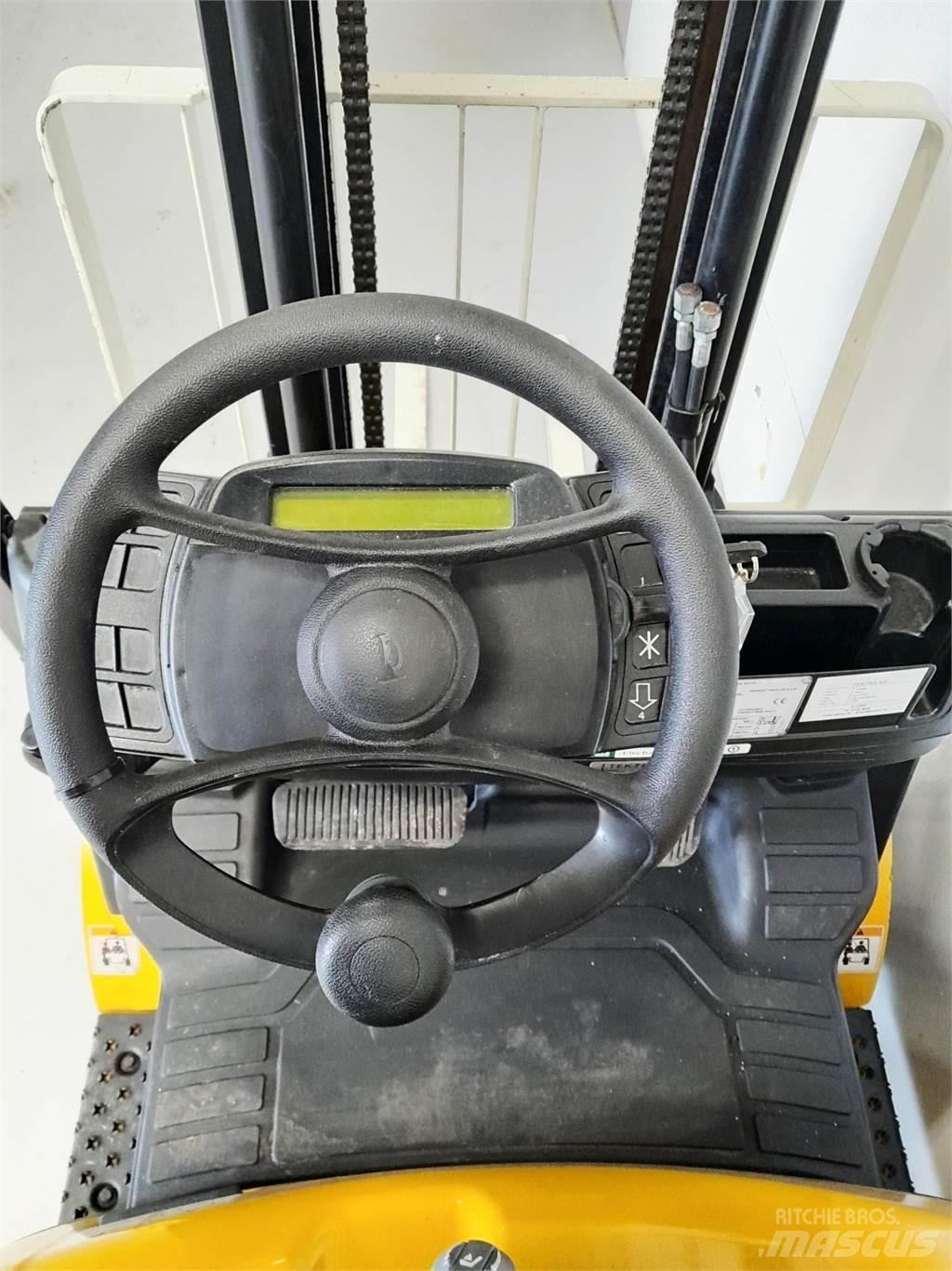 Yale GLP16VX Gasolmotviktstruckar