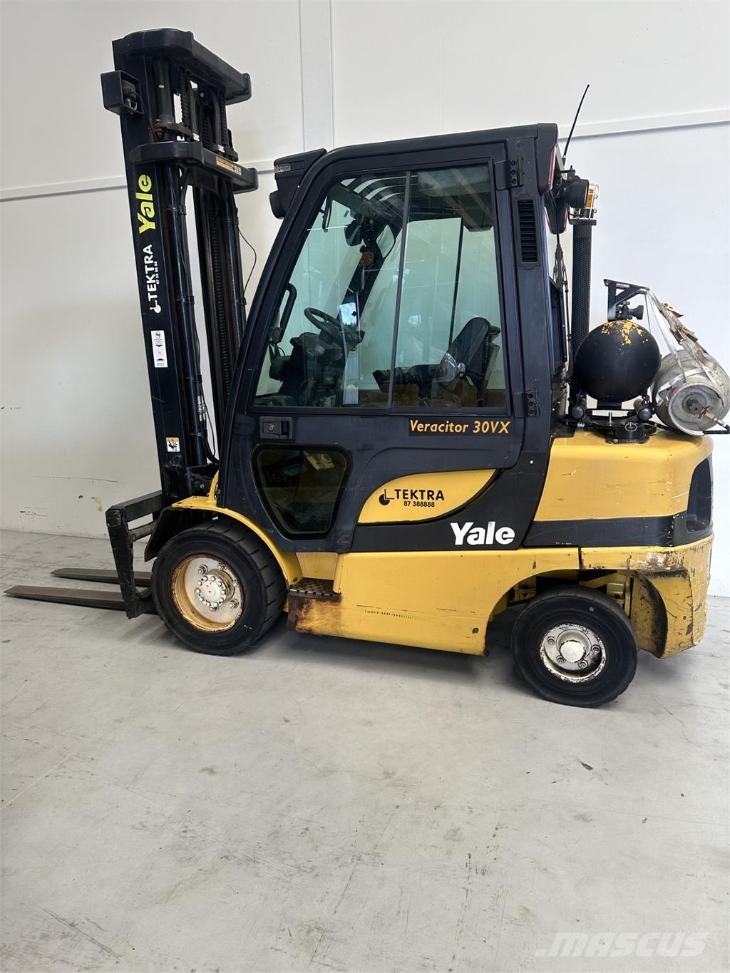 Yale GLP30VX Gasolmotviktstruckar