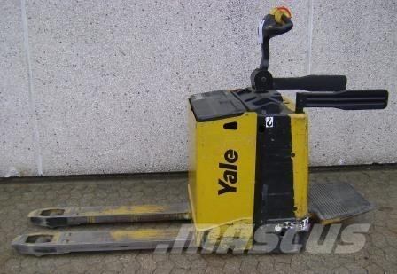 Yale MP20X - 400 AH Låglyftare med plattform