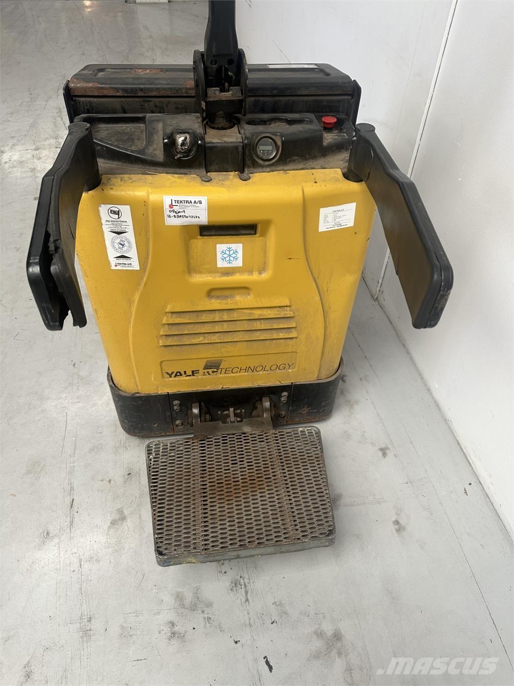 Yale MP20X FBW - 400 AH Låglyftare med plattform