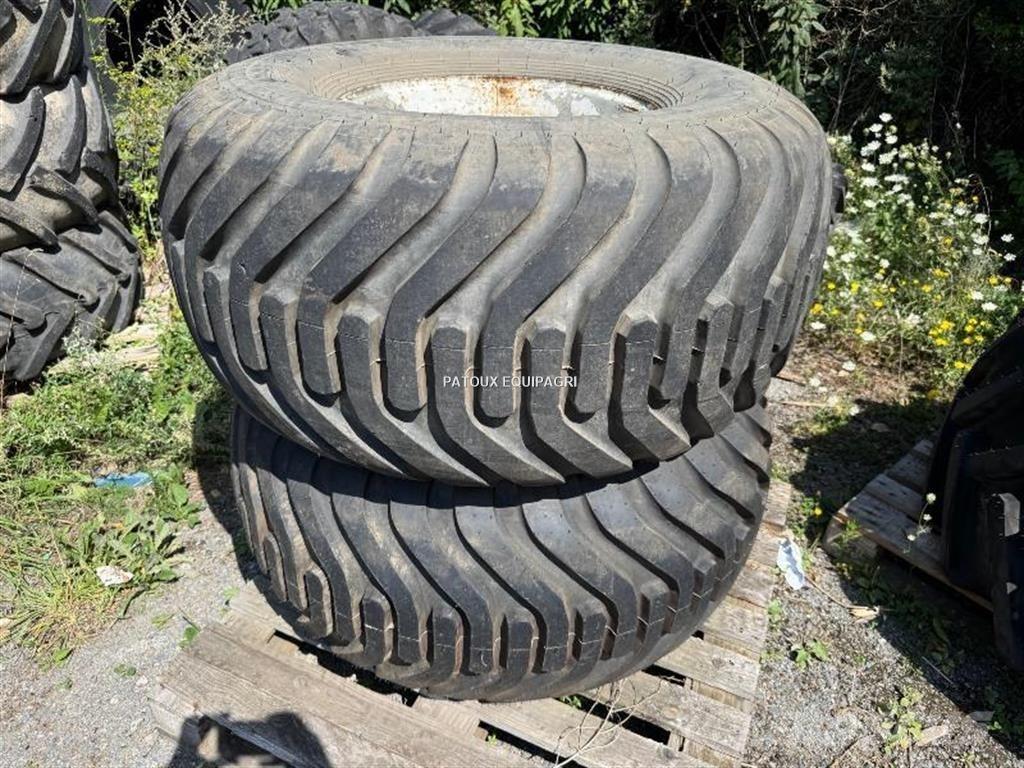 BKT 550/60R22,5 Däck, hjul och fälgar