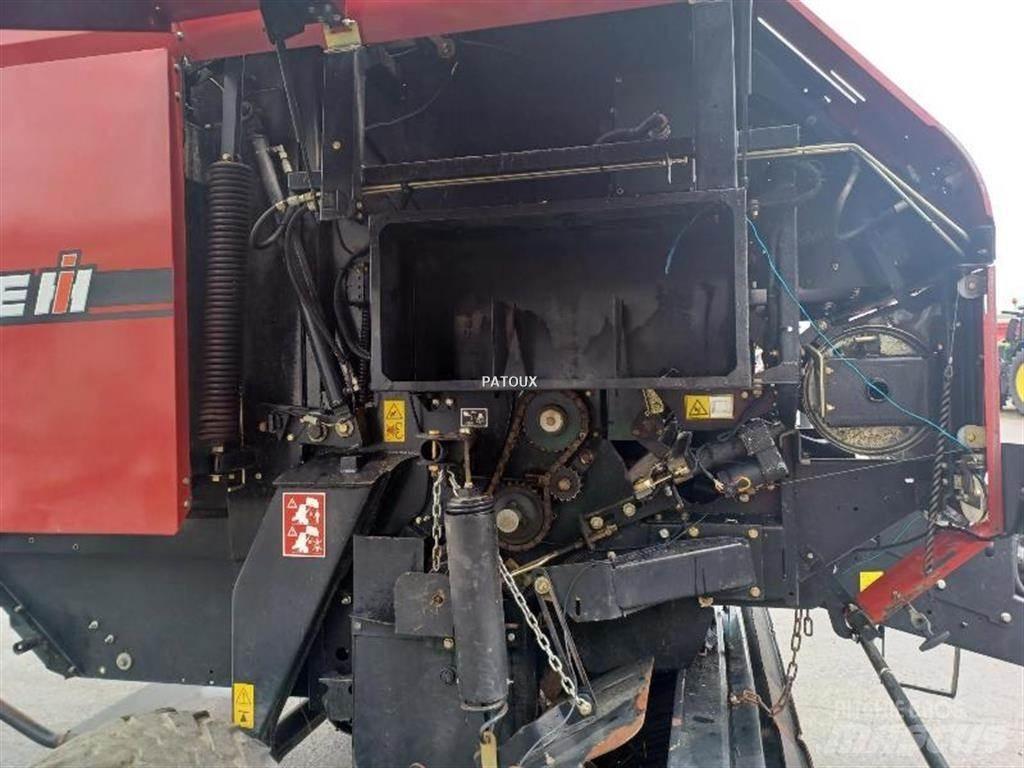Case IH RB464 Rundbalspressar
