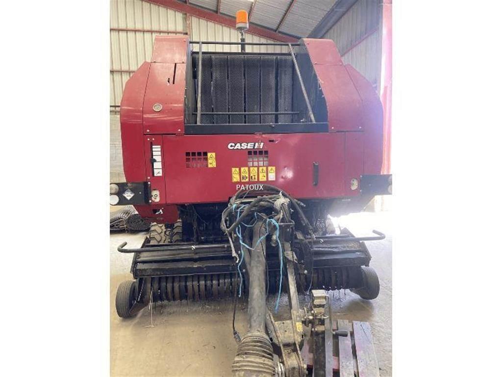 Case IH RB464 Rundbalspressar