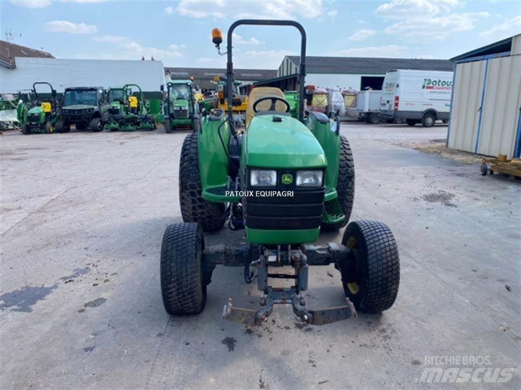 John Deere 4710 Traktorer
