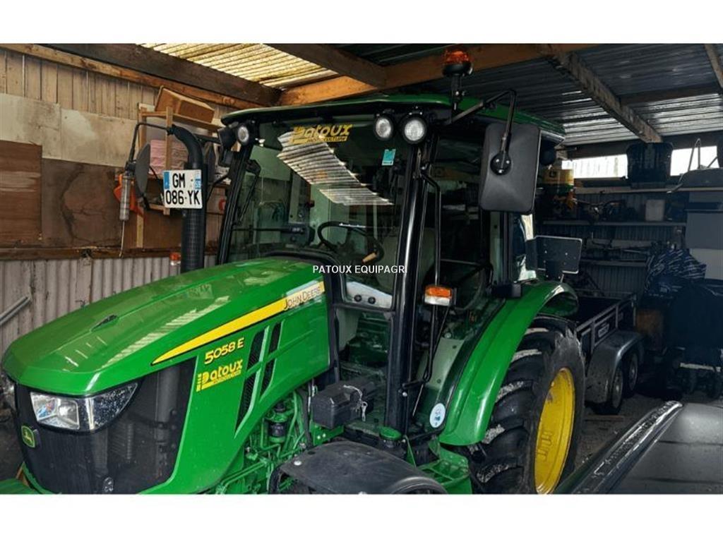 John Deere 5058E Traktorer
