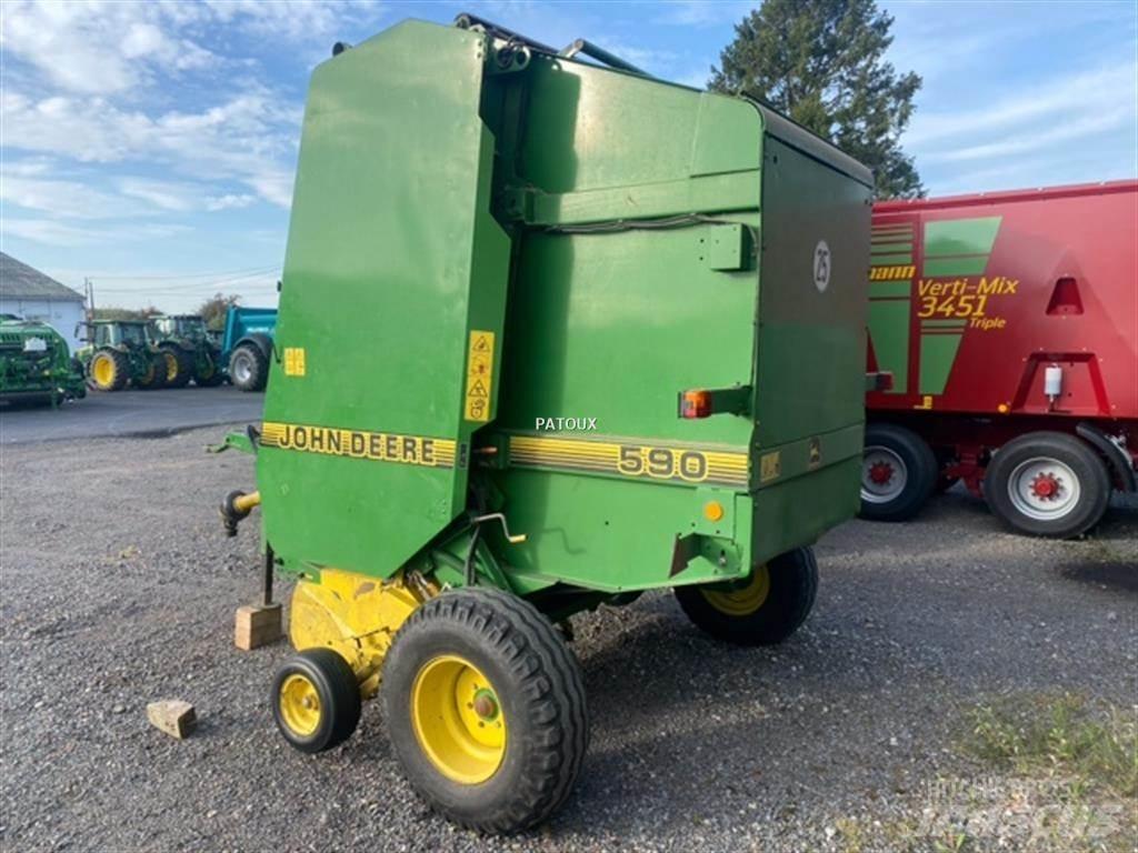 John Deere 590 Rundbalspressar