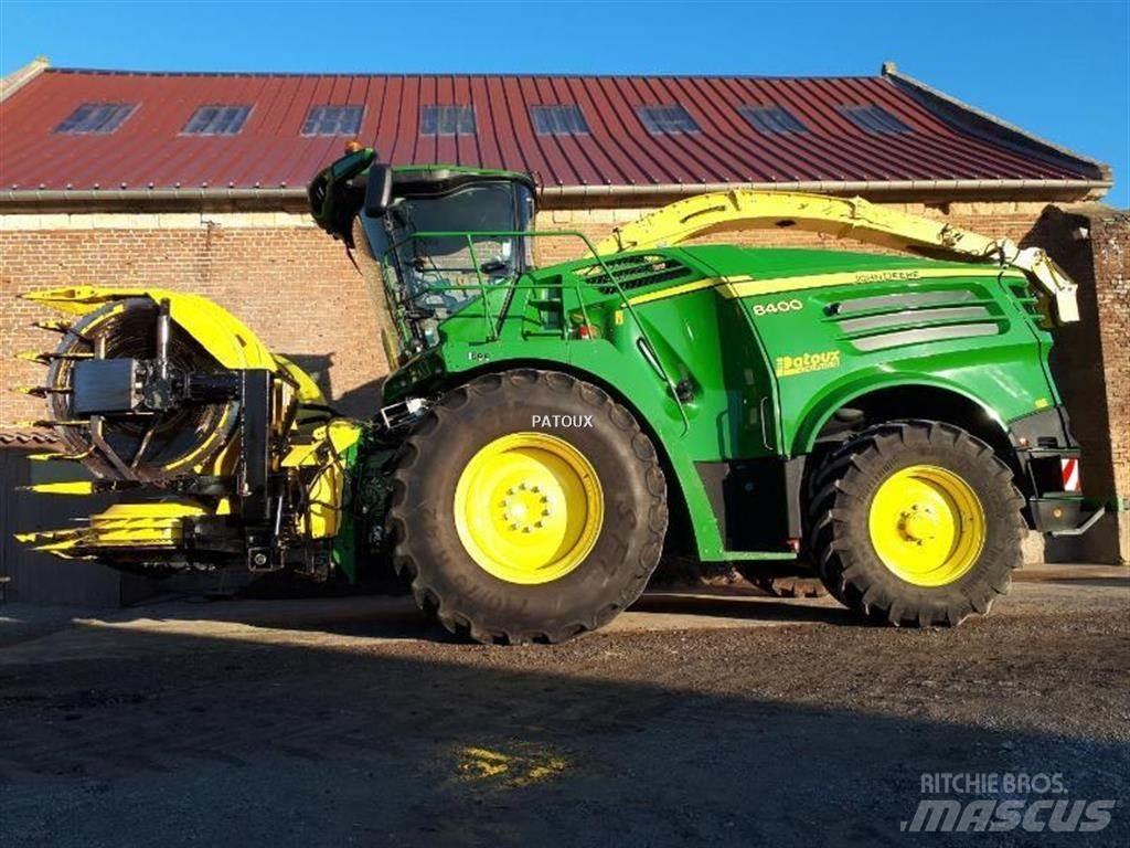 John Deere 8400 Fälthackar