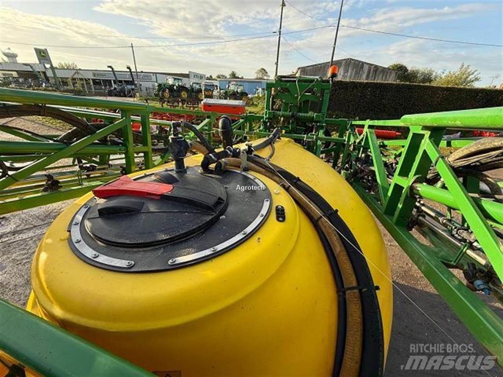 John Deere M740 Dragna sprutor
