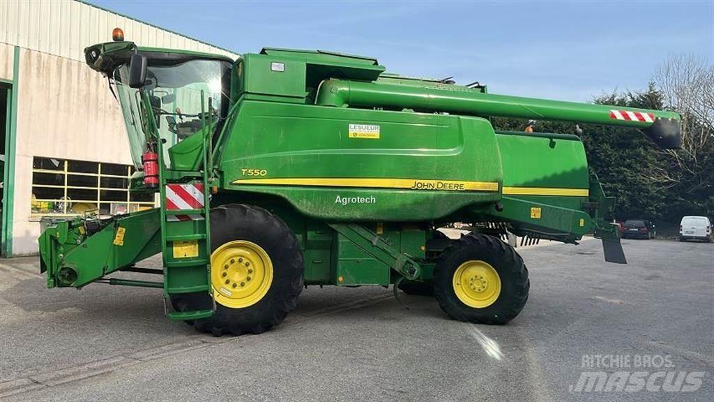 John Deere T 550 Skördetröskor