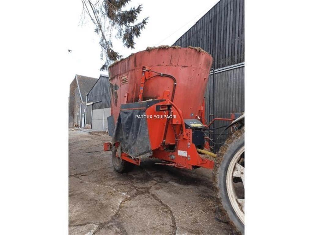 Kuhn 1070 Fullfodervagnar