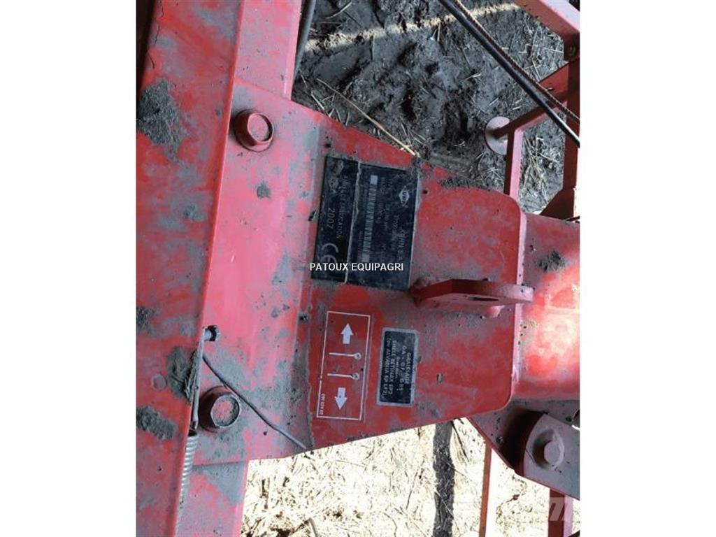 Kuhn GF5801 Vändare och luftare