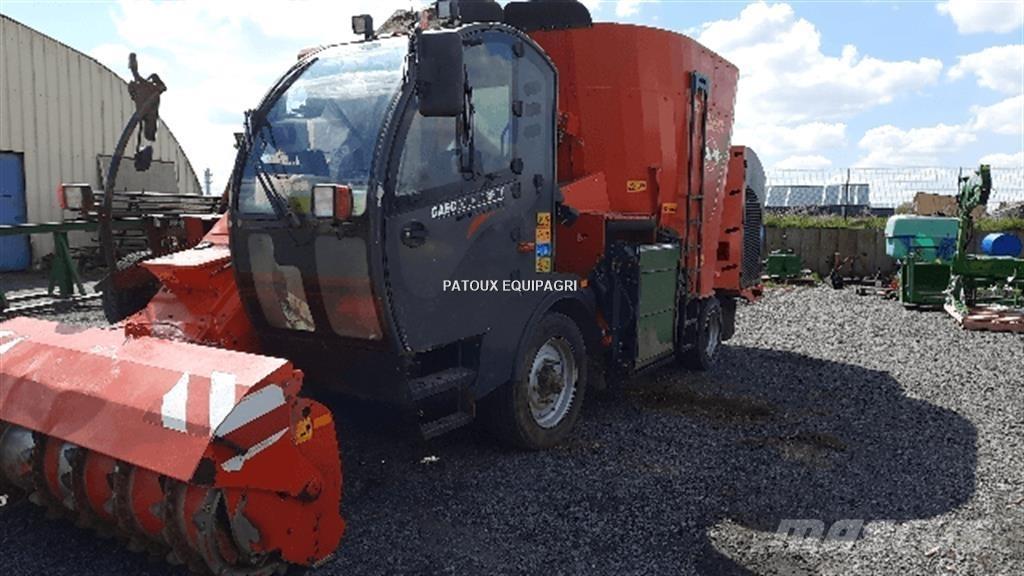 Kuhn SPV14 Fullfodervagnar