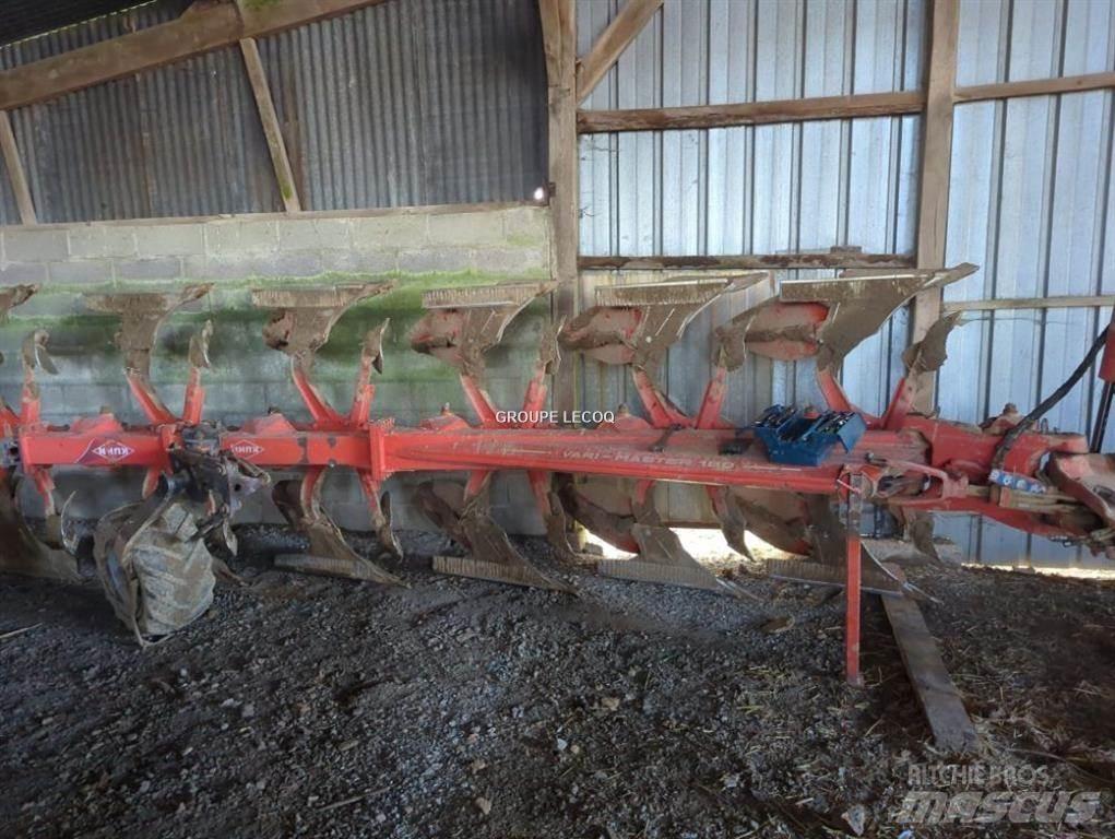 Kuhn VM 180 Tegplogar