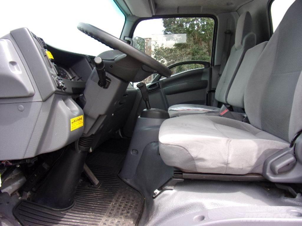 Isuzu NPR HD Skåpbilar