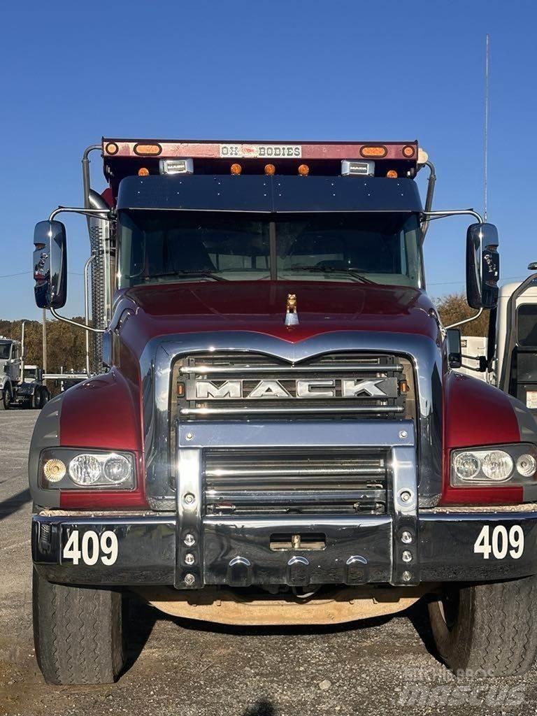 Mack GR104FR Tippbilar