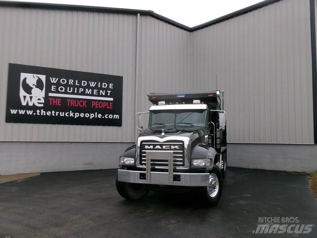 Mack GR64F Tippbilar