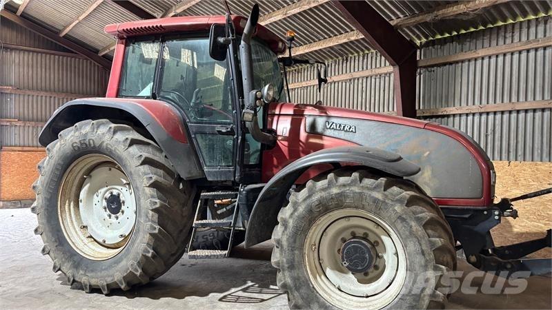 Valtra T190 Traktorer