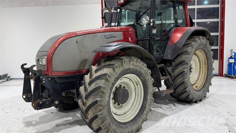 Valtra T190 Traktorer