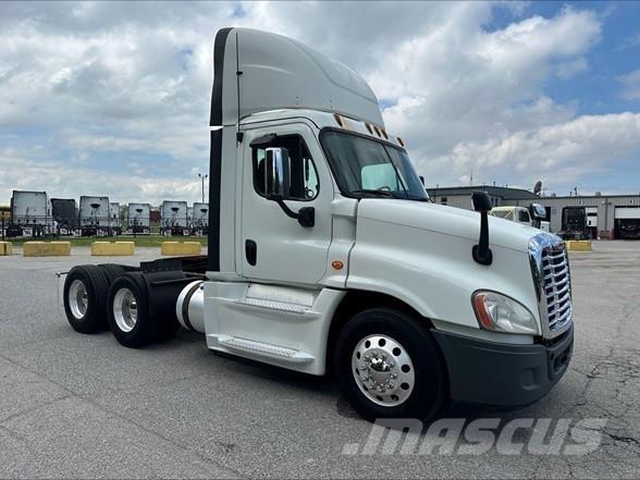 Freightliner CASCADIA 125 Dragbilar