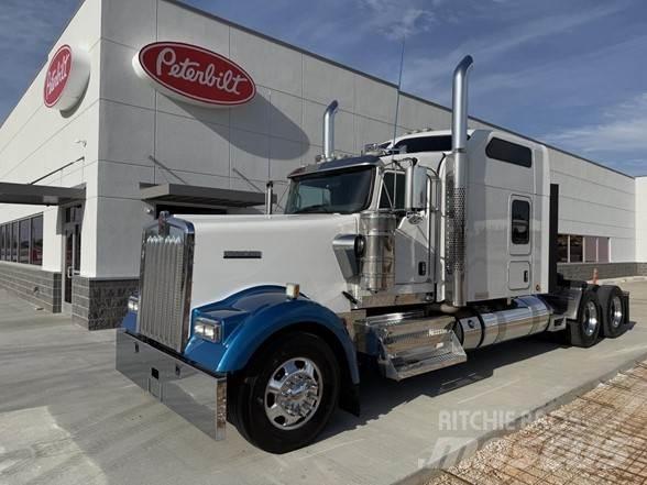 Kenworth W900B Dragbilar