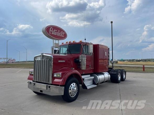 Kenworth W900B Dragbilar