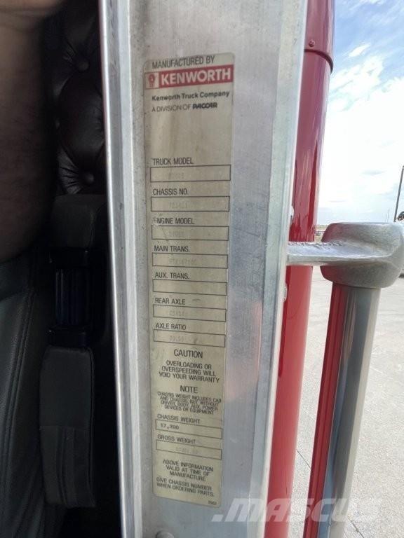 Kenworth W900B Dragbilar