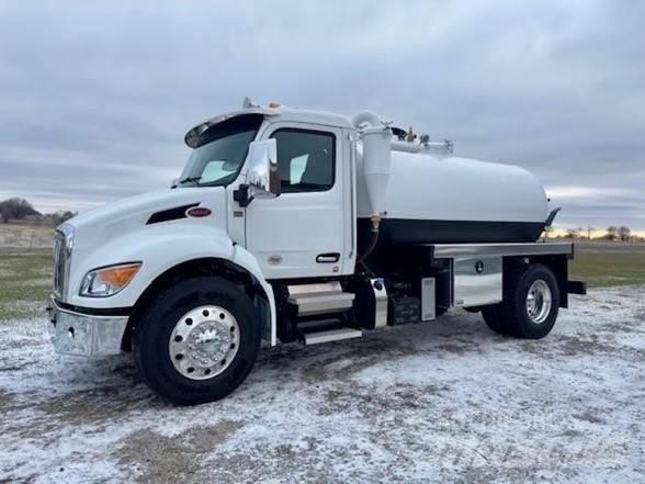 Peterbilt 536 Tankbilar