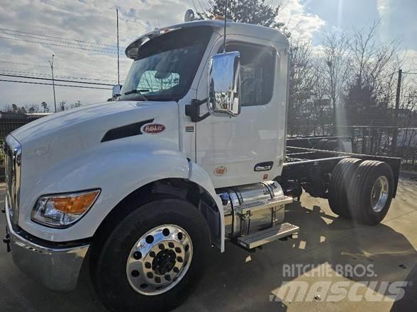 Peterbilt 536 Dragbilar