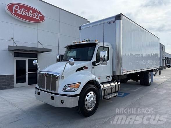 Peterbilt 536 Skåpbilar