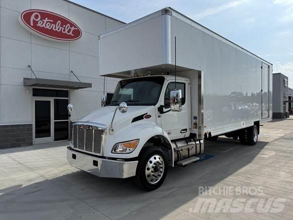 Peterbilt 536 Skåpbilar