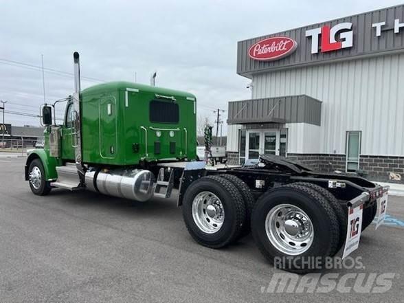 Peterbilt 589 Dragbilar