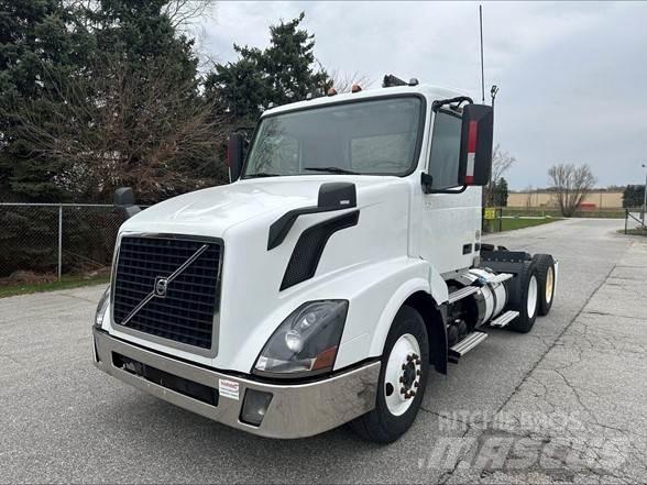 Volvo VNL42T300 Dragbilar