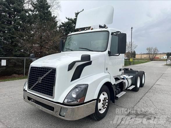 Volvo VNL42T300 Dragbilar